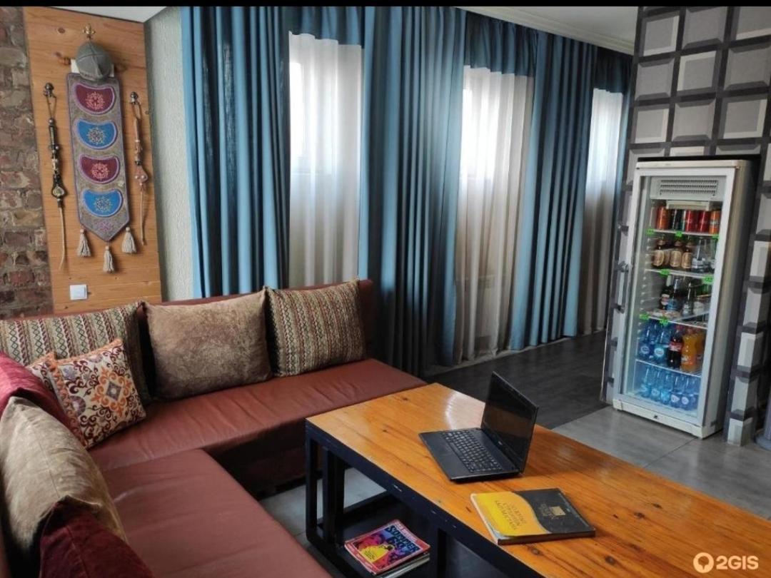 Strelets Hotel Bisjkek Buitenkant foto